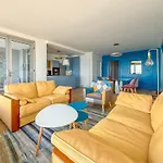 Appartement Grand Lumineux Avec Vue Imprenable Sur La Baie Des Sables D'olonne - 6 Personnes