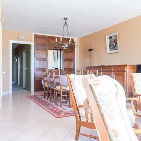 Apartment Grand Lumineux Avec Vue Imprenable Sur La Baie Des Sables D'olonne - 5 Personnes *