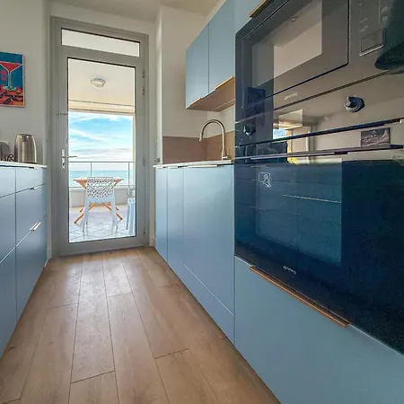 Apartment Grand Lumineux Avec Vue Imprenable Sur La Baie Des Sables D'olonne - 5 Personnes