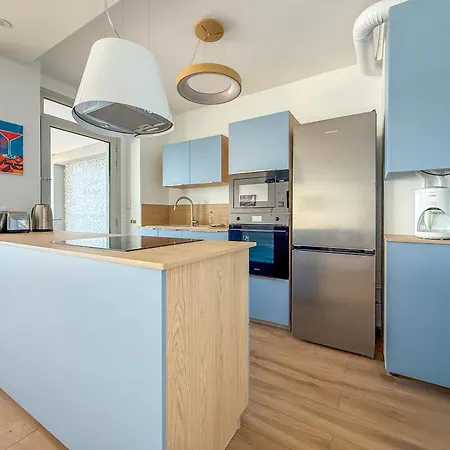 Grand Lumineux Avec Vue Imprenable Sur La Baie Des Sables D'olonne - 5 Personnes * Les Sables-d'Olonne