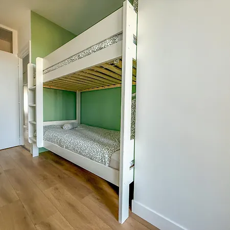 Apartment Grand Lumineux Avec Vue Imprenable Sur La Baie Des Sables D'olonne - 5 Personnes
