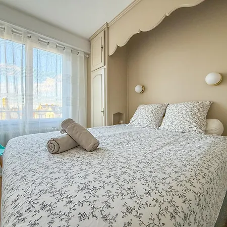 Grand Lumineux Avec Vue Imprenable Sur La Baie Des Sables D'olonne - 5 Personnes Apartment Les Sables-d'Olonne