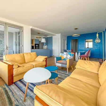 Apartment Grand Lumineux Avec Vue Imprenable Sur La Baie Des Sables D'olonne - 5 Personnes