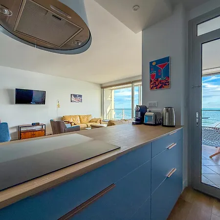 Grand Lumineux Avec Vue Imprenable Sur La Baie Des Sables D'olonne - 5 Personnes Apartment *