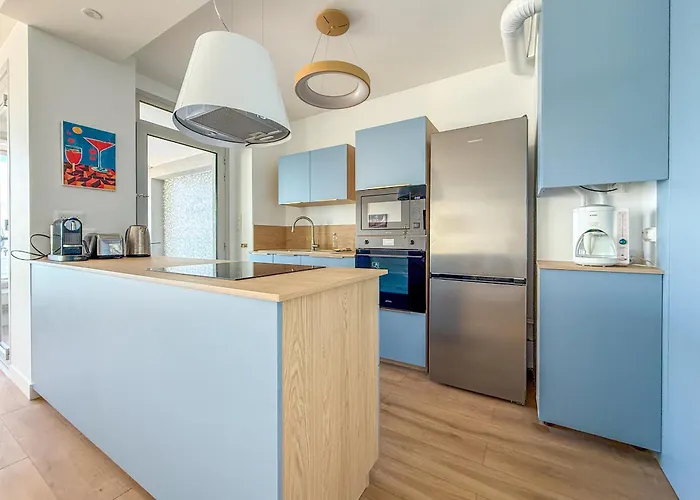 Grand Lumineux Avec Vue Imprenable Sur La Baie Des Sables D'olonne - 6 Personnes * 莱萨布勒-多洛讷