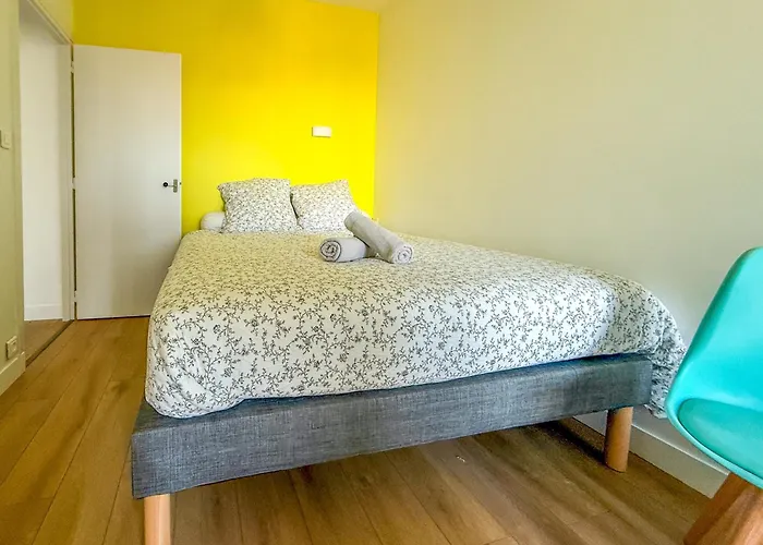 Grand Lumineux Avec Vue Imprenable Sur La Baie Des Sables D'olonne - 6 Personnes *