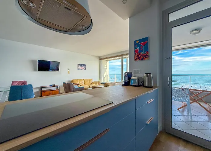 Grand Lumineux Avec Vue Imprenable Sur La Baie Des Sables D'olonne - 6 Personnes 公寓 *